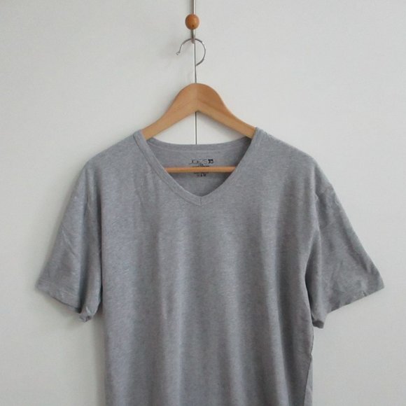 Joe's Jeans Tshirt Gray Vneck Size Large - Picture 2 of 9